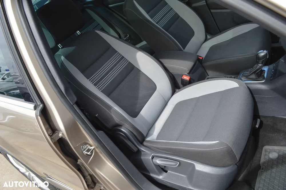 Volkswagen Tiguan 2.0 TDI 4Motion DSG Sport & Style - 25