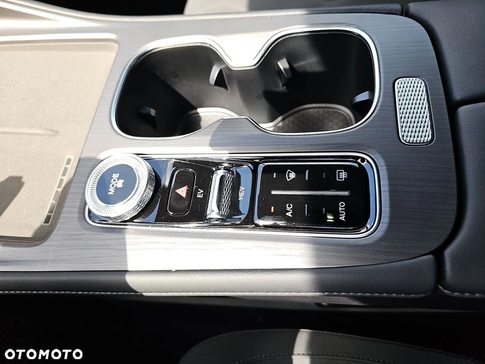 Chery Tiggo 8 1.5 T-GDI Super Hybrid Comfort DCT - 17