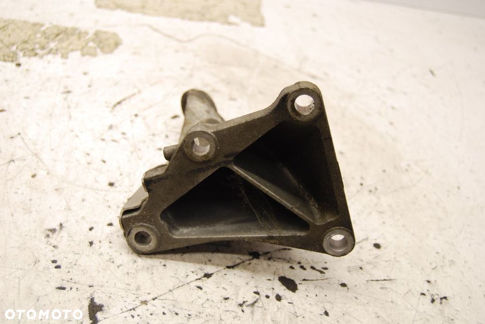 ŁAPA WSPORNIK SILNIKA PRAWA 6753296 BMW E46 1.8 - 3