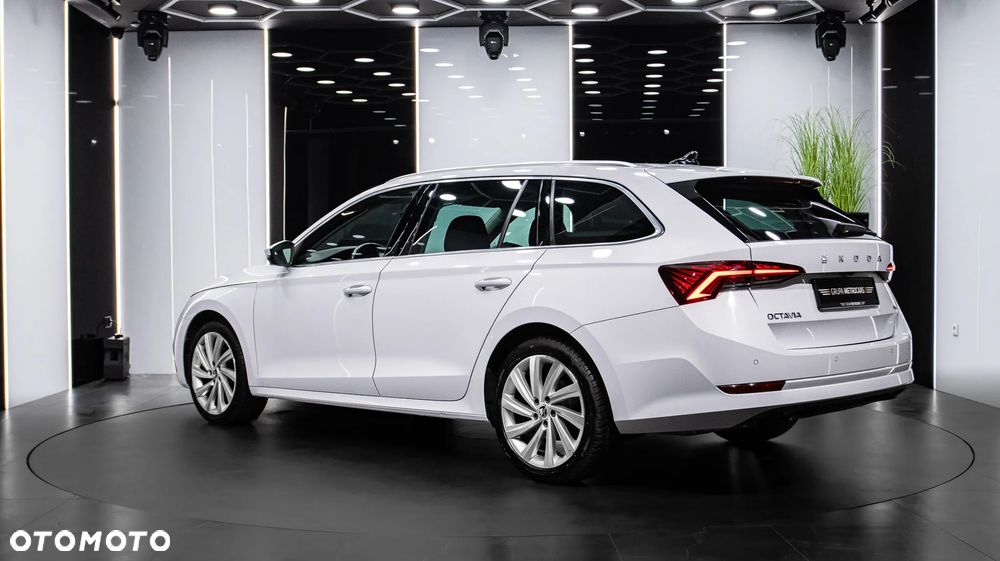 Skoda Octavia 2.0 TDI 4x4 Style DSG - 5