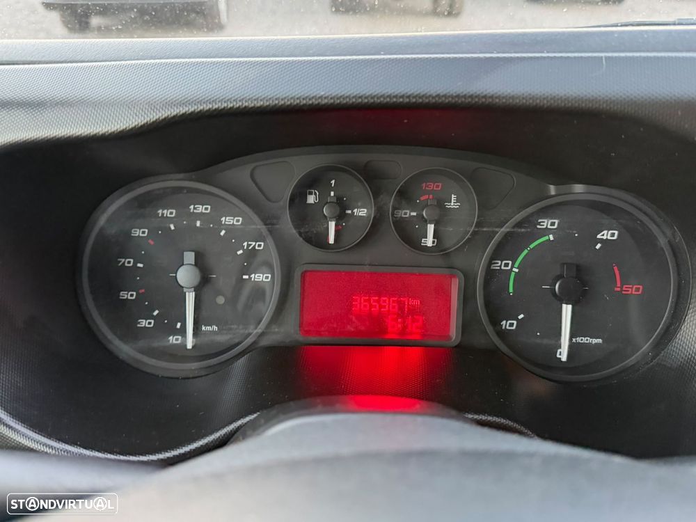 Iveco Daily DAILY 35C15 - 27