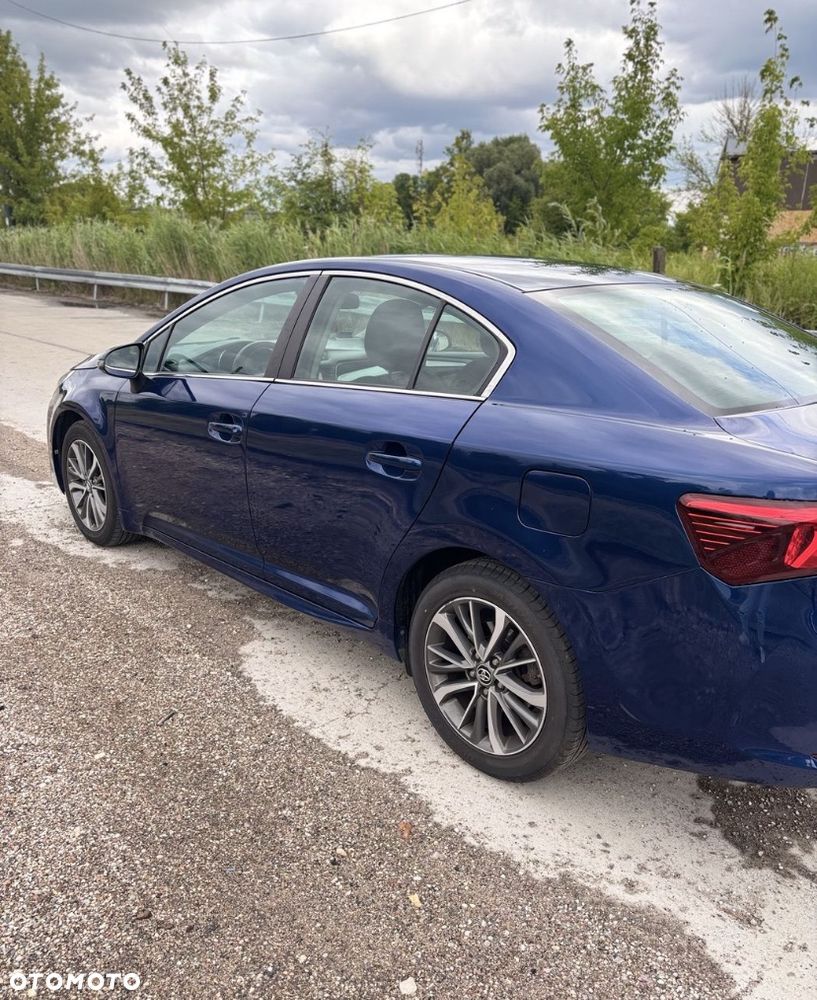 Toyota Avensis 2.0 D-4D Selection - 5