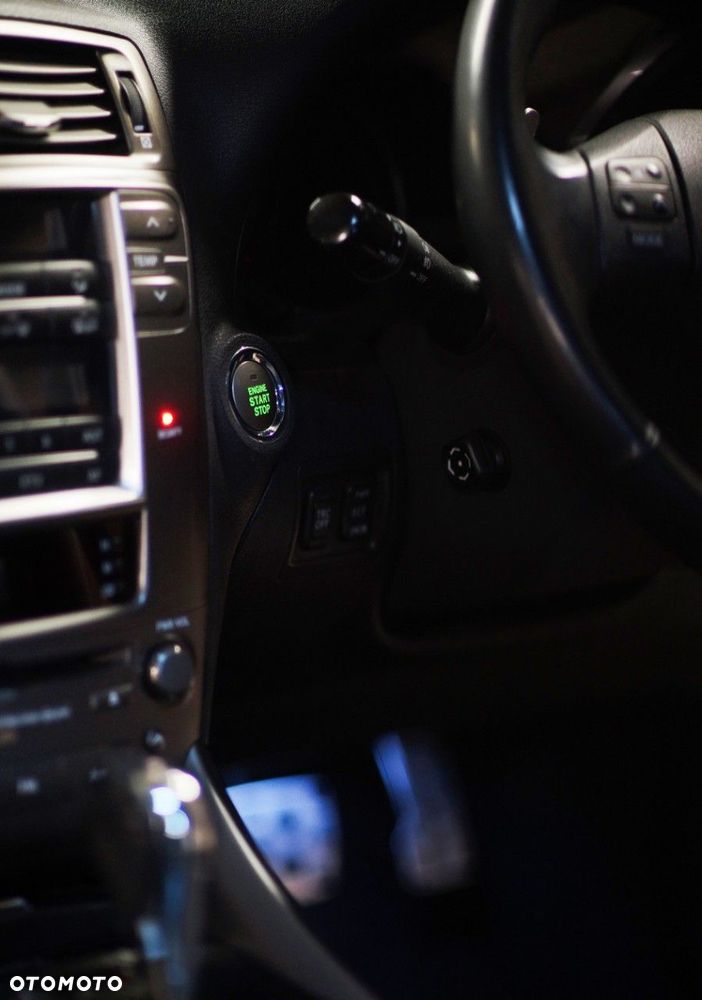 Lexus IS 250 Sport - 3
