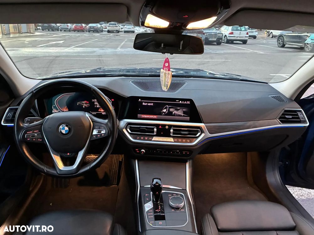 BMW Seria 3 320d xDrive AT MHEV - 12