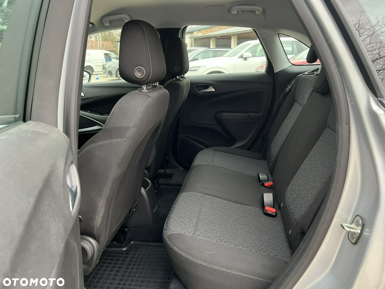 Opel Crossland X - 14