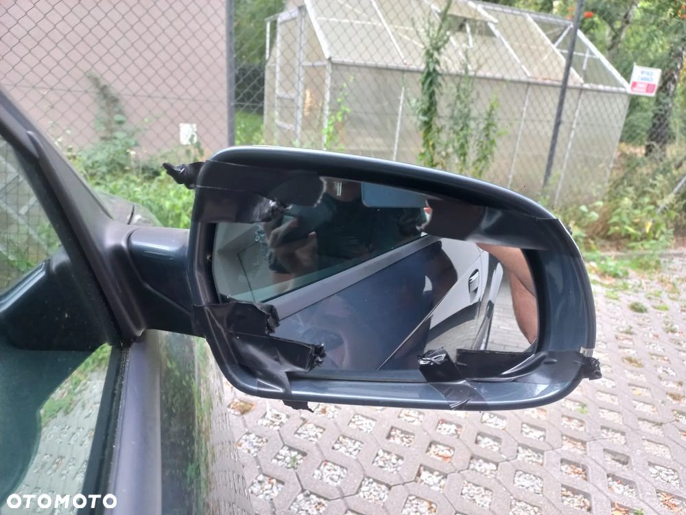 Audi A3 3-drzwiowe 1.6 Ambition - 14