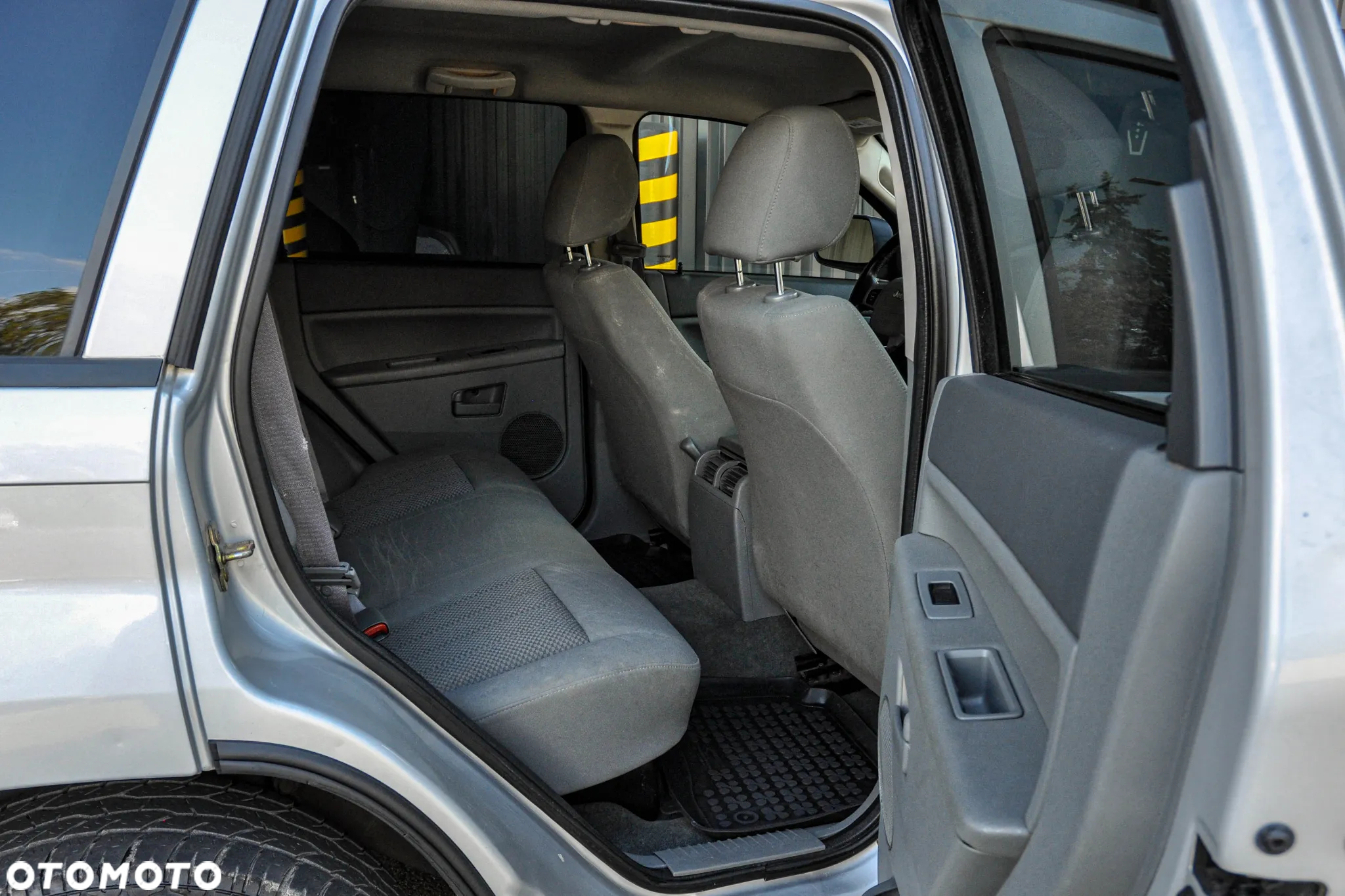 Jeep Grand Cherokee 3.7 4x2 Laredo - 12