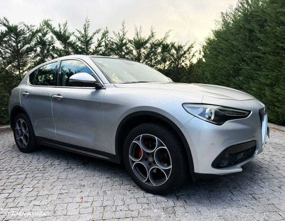 Alfa Romeo Stelvio - 4