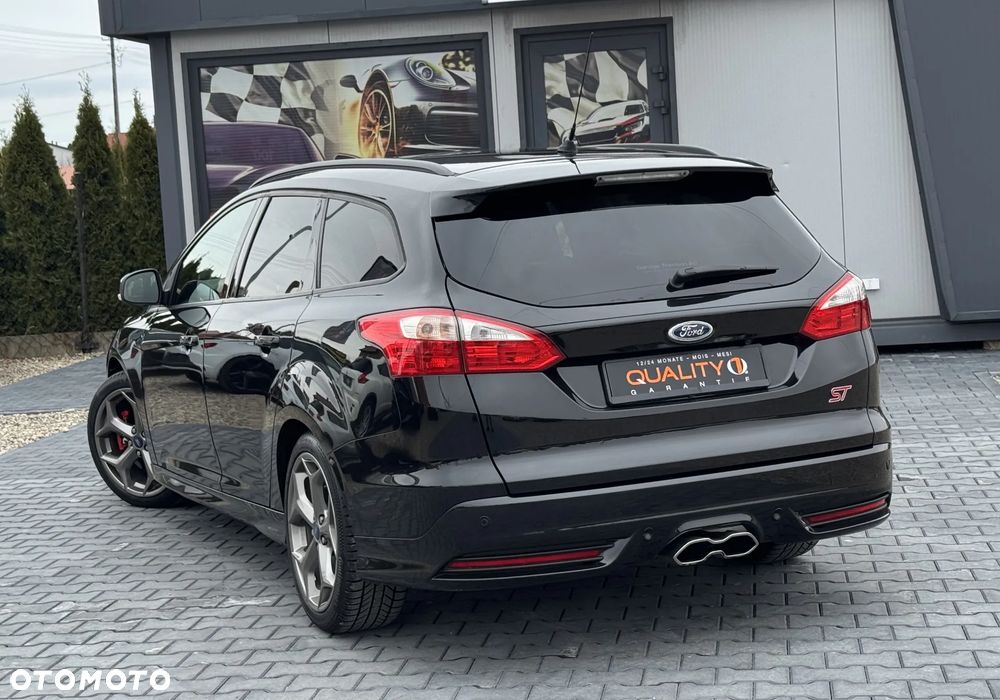 Ford Focus SW 2.0 EcoBoost ST Leather Sport Pack - 10