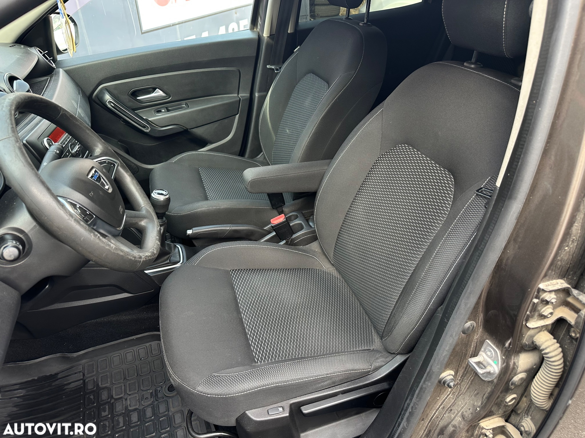 Dacia Duster Blue dCi 115 4WD Prestige - 11