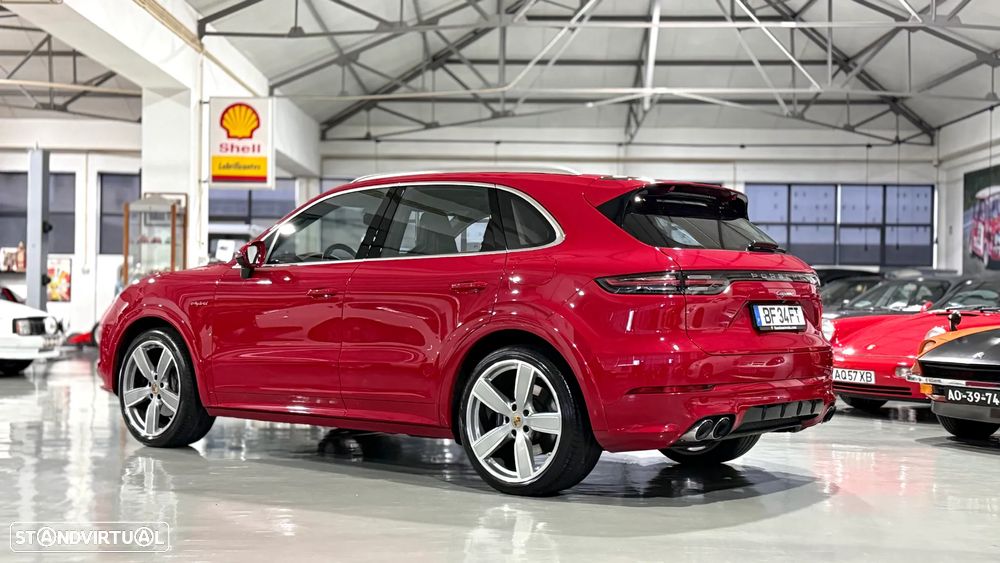 Porsche Cayenne E-Hybrid - 3