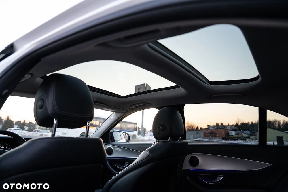 Mercedes-Benz Klasa E 220 d 9G-TRONIC - 13