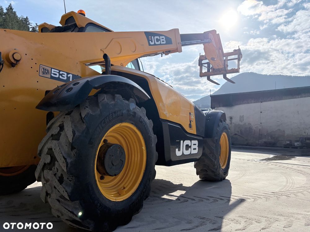 JCB 531-70 Agri - 5