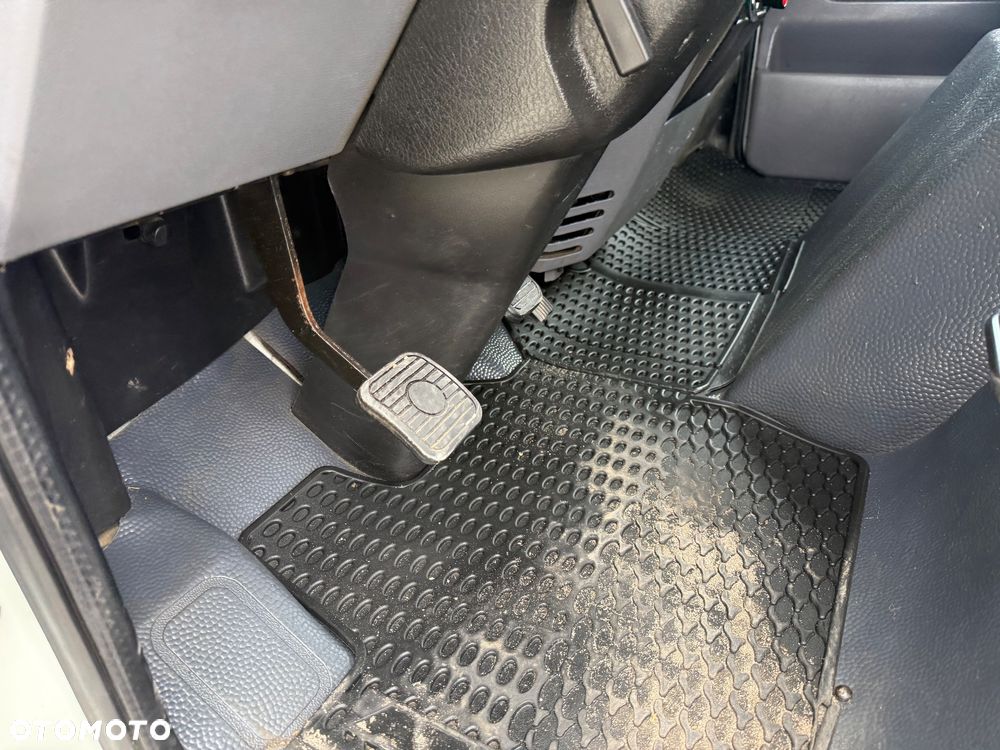 Nissan ATLEON 56.13 / HAKOWIEC / DMC 5600KG / TACHO TARCZKI / 49.000 KM ! ! ! / Z FRANCJI /  STAN BDB / / / - 27