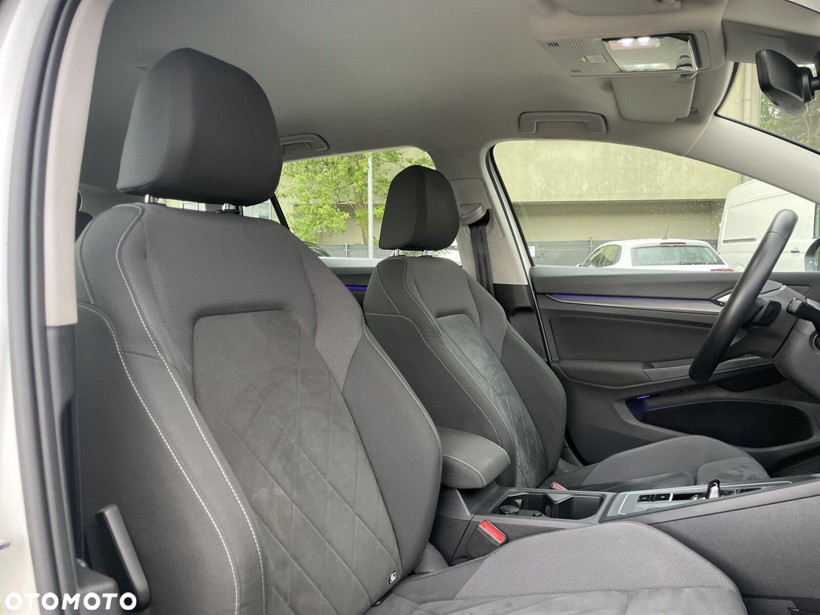 Volkswagen Golf VIII 2.0 TDI Style DSG - 25