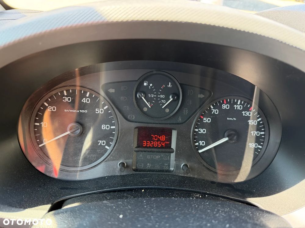 Peugeot Partner 1.6 HDi Presence - 11