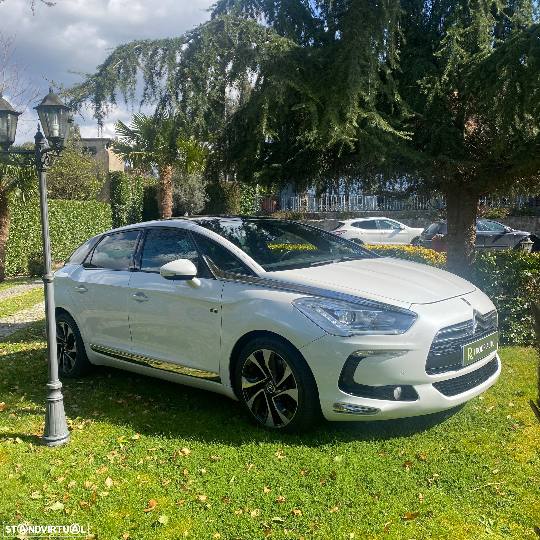Citroën DS5 2.0 HDi Hybrid4 Sport Chic CMP6 - 4