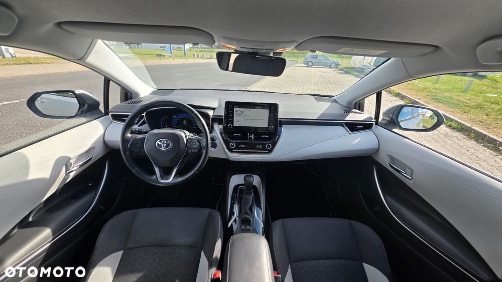 Toyota Corolla 2.0 Hybrid Comfort - 12