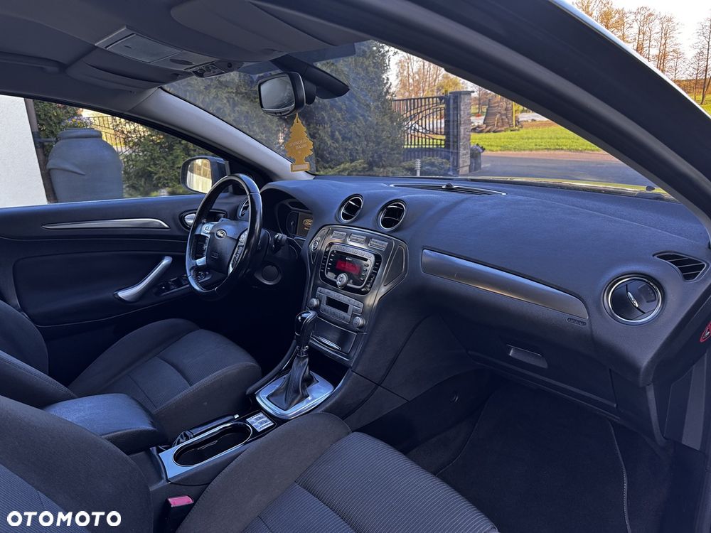 Ford Mondeo - 15