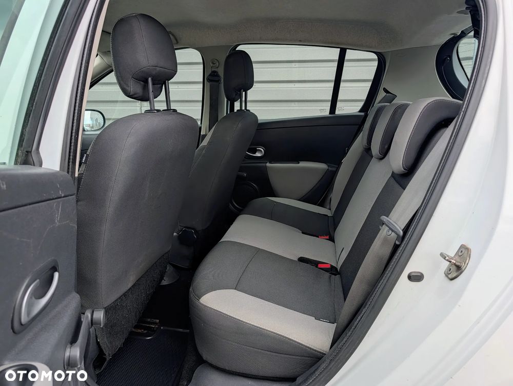Renault Clio 1.5 dCi Authentique - 8
