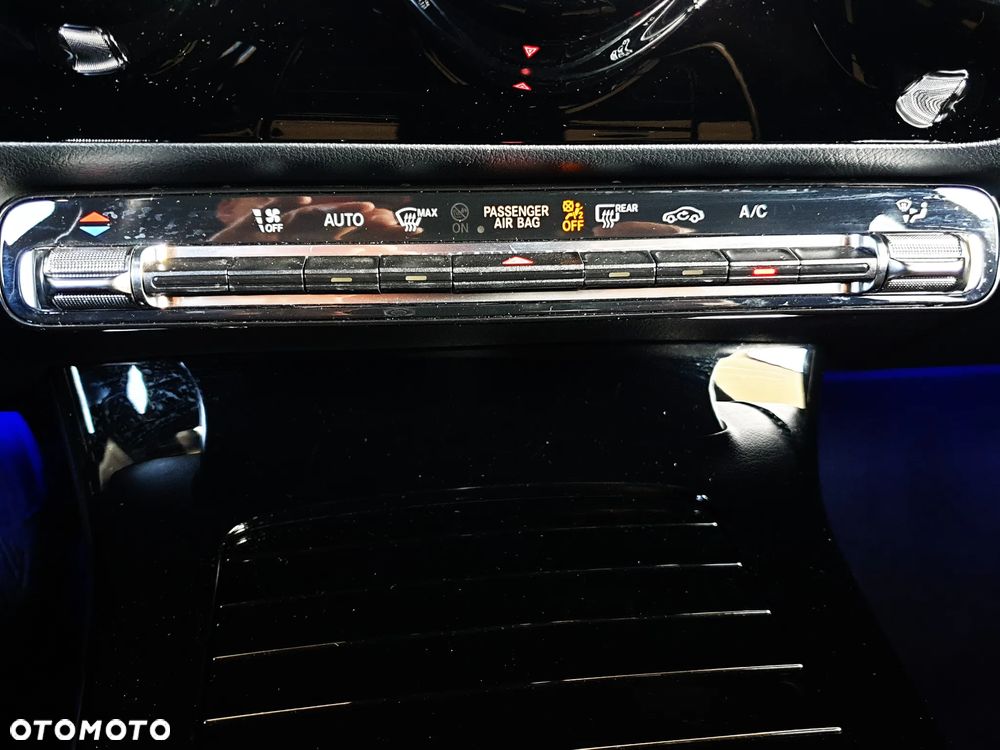 Mercedes-Benz CLA 180 AMG Line 7G-DCT - 20