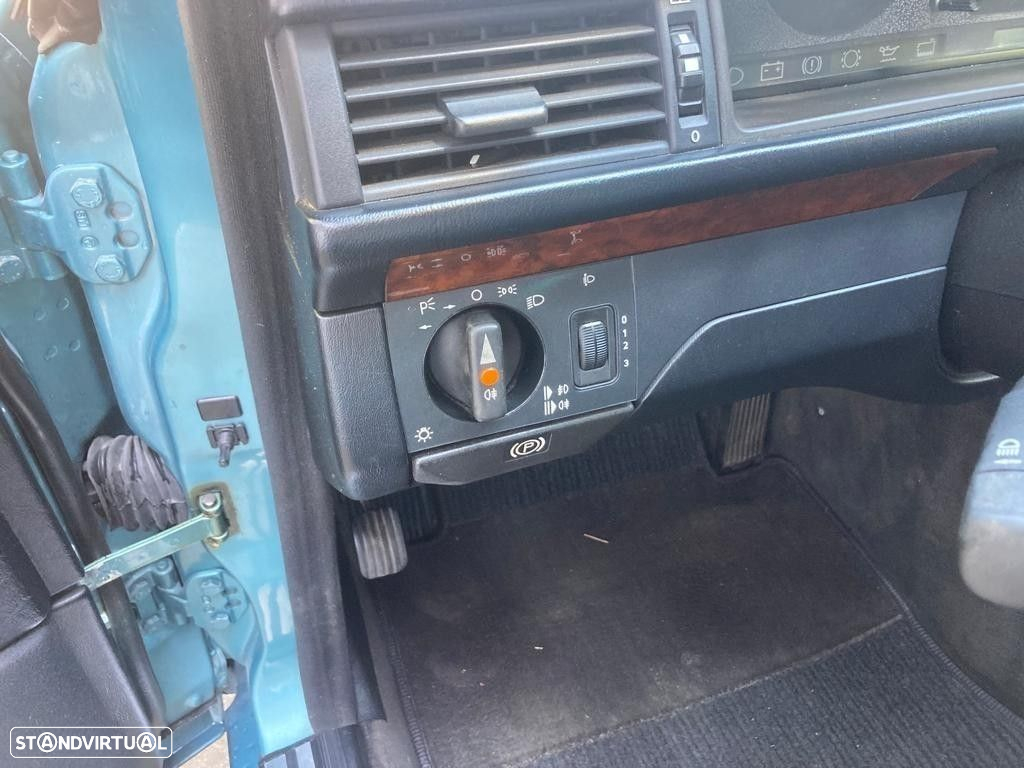 Mercedes-Benz E 220 - 14