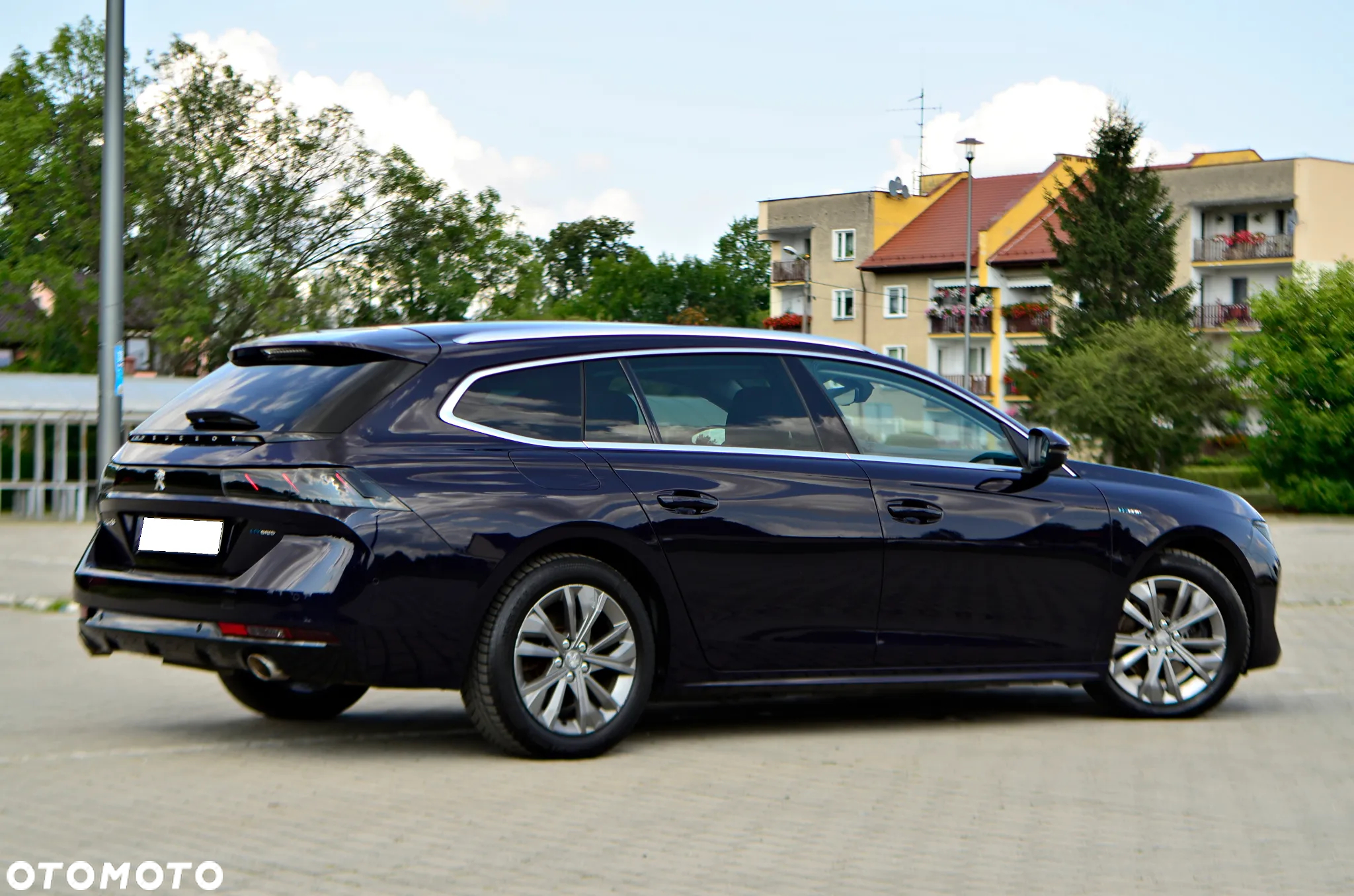 Peugeot 508 SW Plug-In Hybrid 225 e-EAT8 Allure Pack - 11