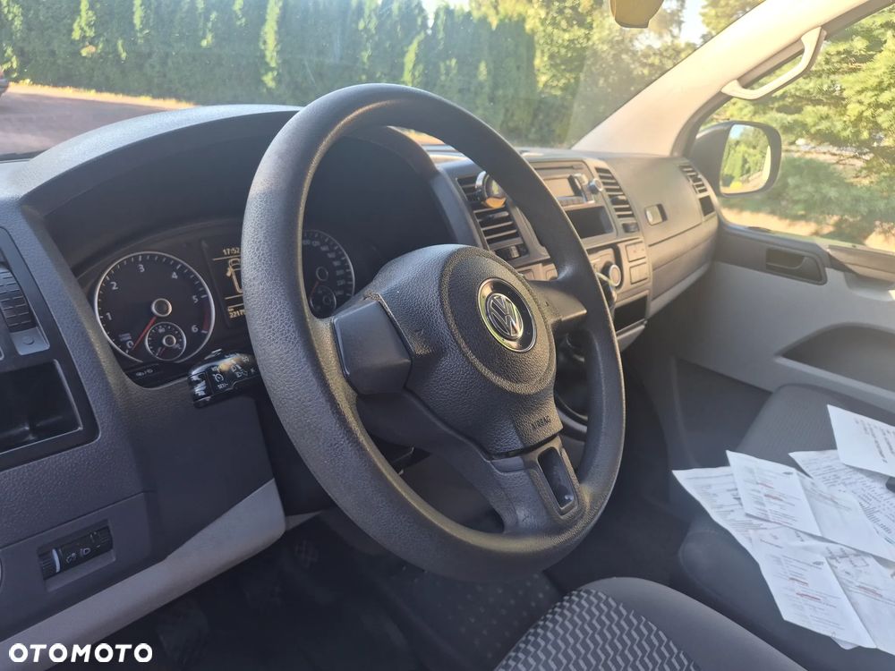 Volkswagen T5 - 27
