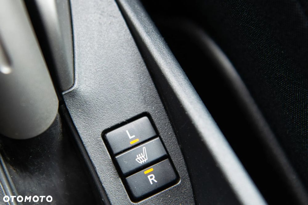 Toyota Auris 1.6 Edition - 31