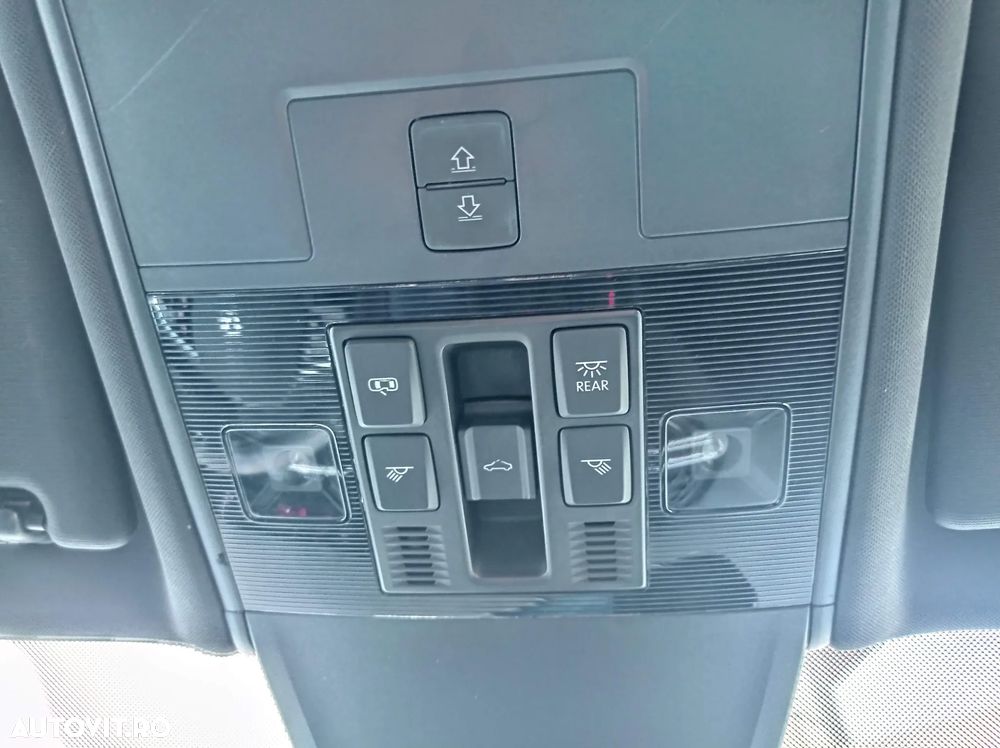 Volkswagen Tiguan 2.0 TDI SCR DSG 4Motion R-Line - 35