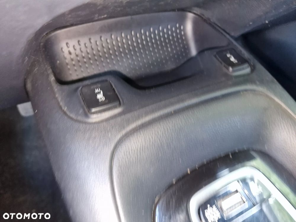 Toyota Corolla 1.8 Business Edition - 29