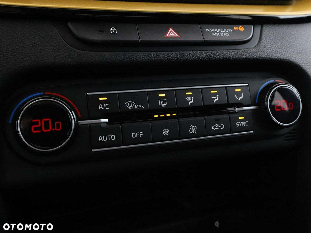Kia XCeed 1.5 T-GDI Business Line DCT - 28