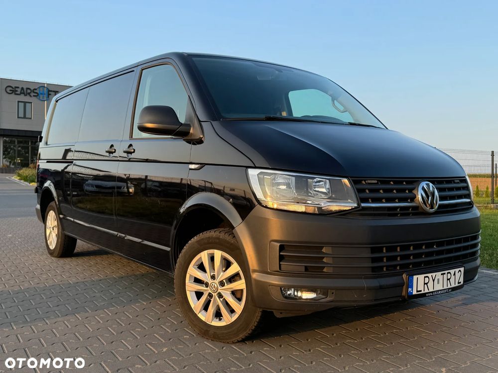 Volkswagen Transporter - 1