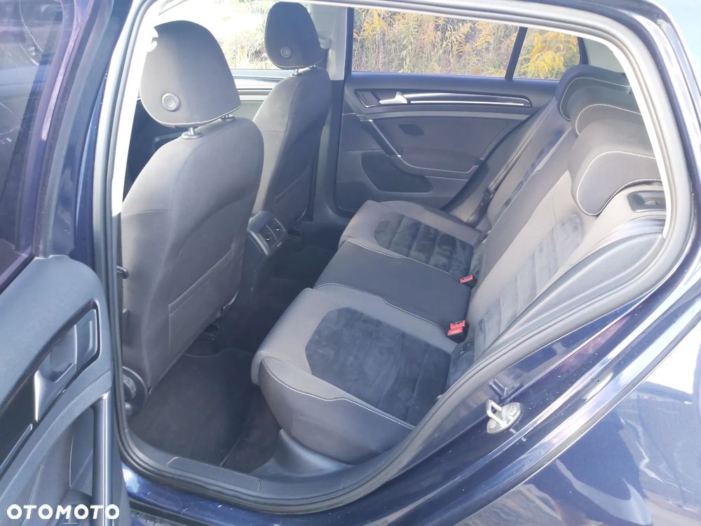 Volkswagen Golf 2.0 TDI BMT Highline DSG - 18
