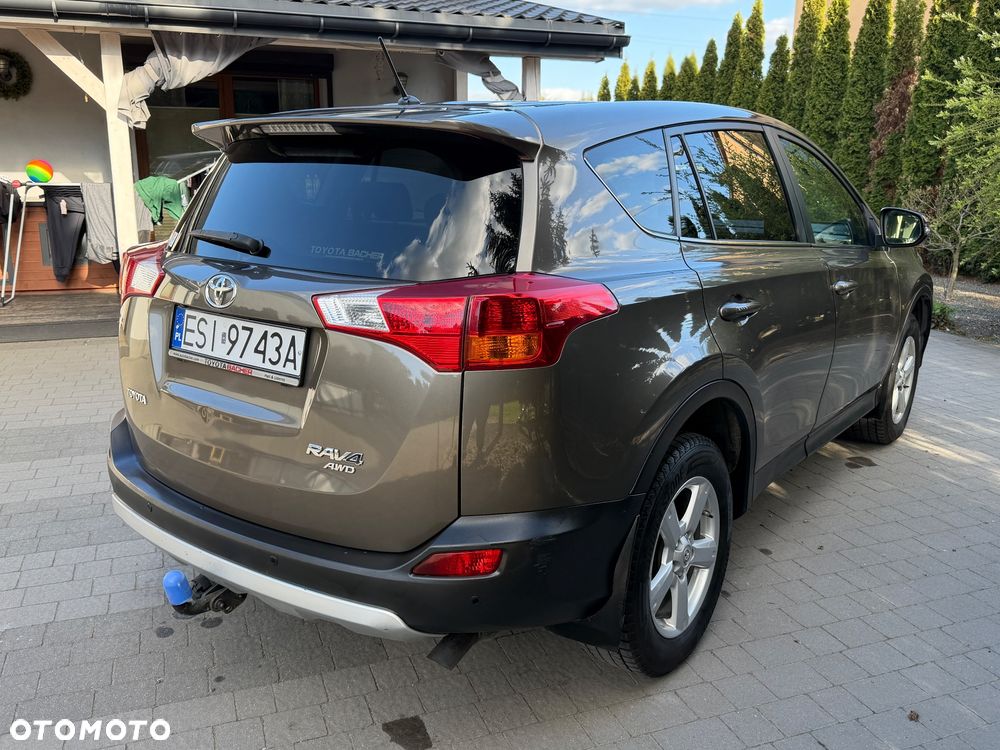 Toyota RAV4 2.2 D-4D 4x4 Automatik Executive - 3
