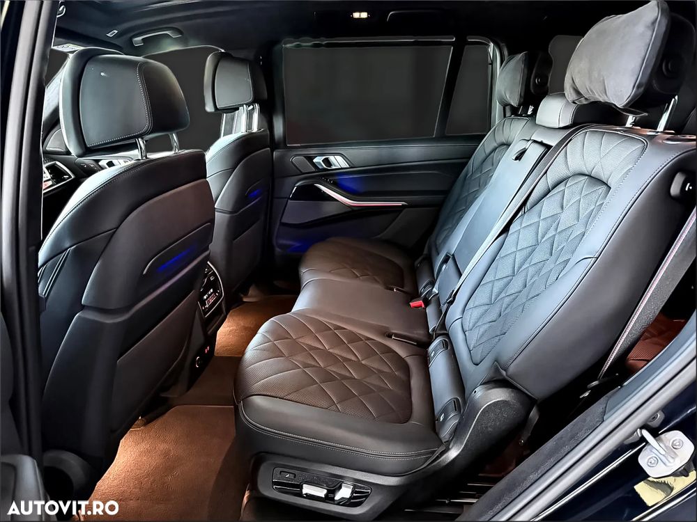 BMW X7 xDrive40d - 28