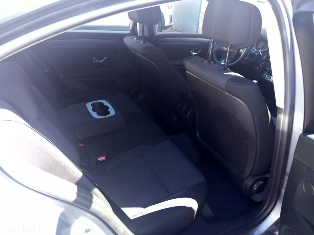 Renault Laguna 1.6 16V 110 Expression - 19