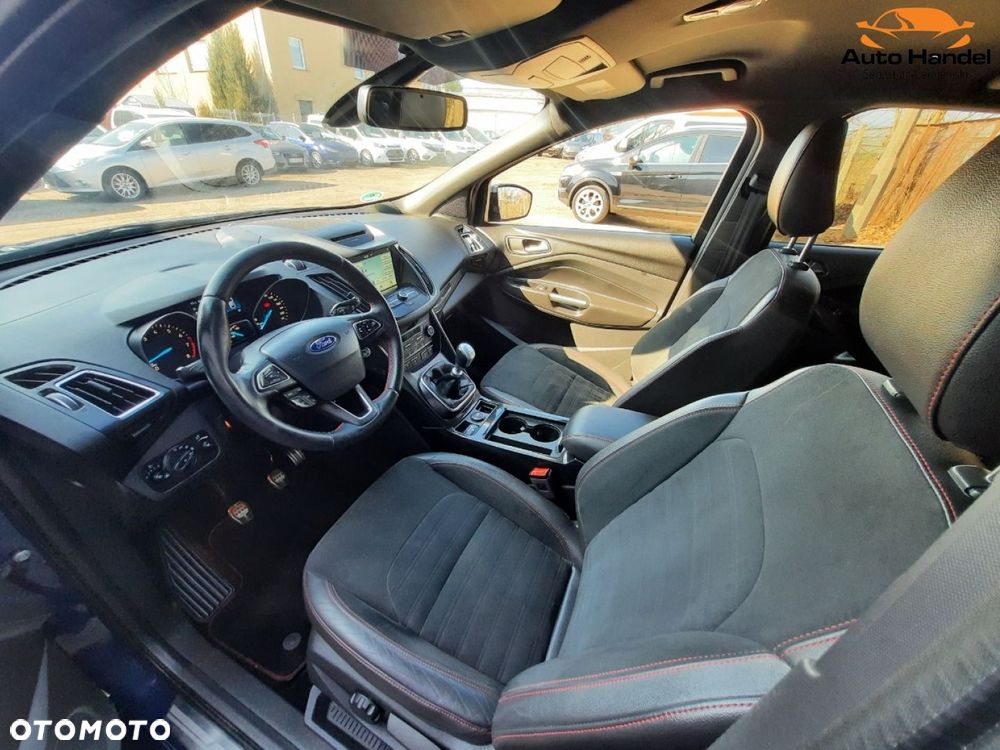 Ford Kuga 1.5 EcoBoost 2x4 ST-Line - 37