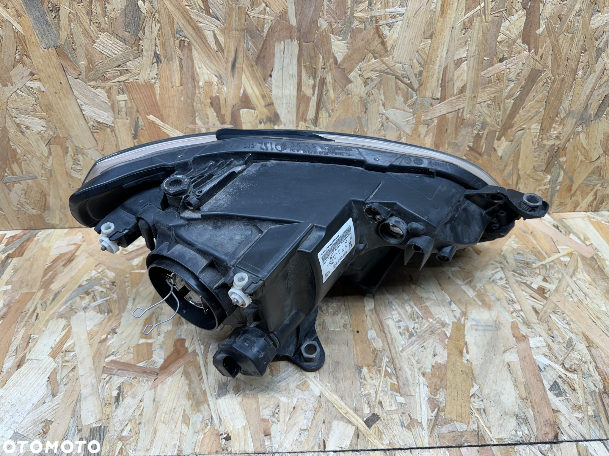 Przednia lewa lampa volkswagen up - 2