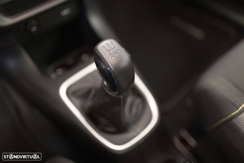 Citroën C3 1.2 PureTech Feel - 19