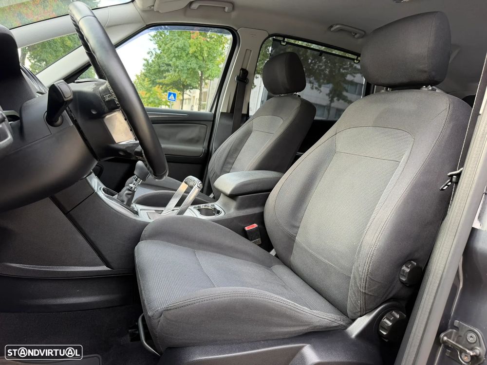 Ford S-Max 1.8 TDCi Titanium 7L - 19