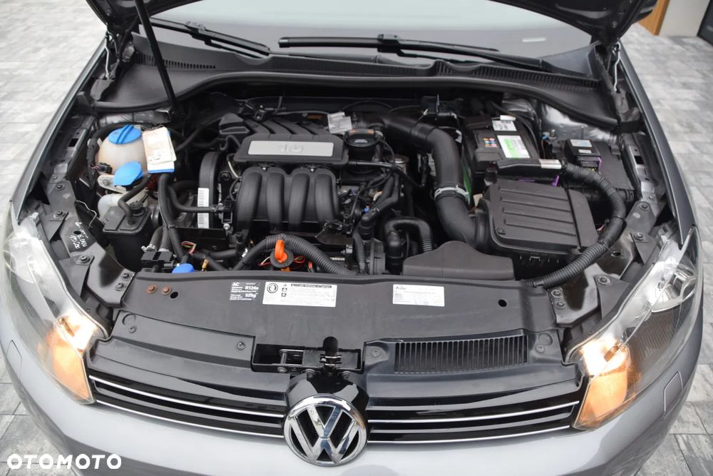 Volkswagen Golf 1.6 Comfortline - 17