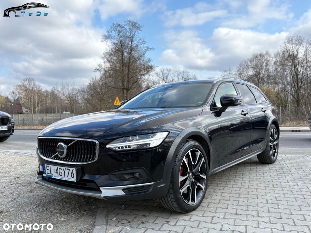 Volvo V90 Cross Country - 3
