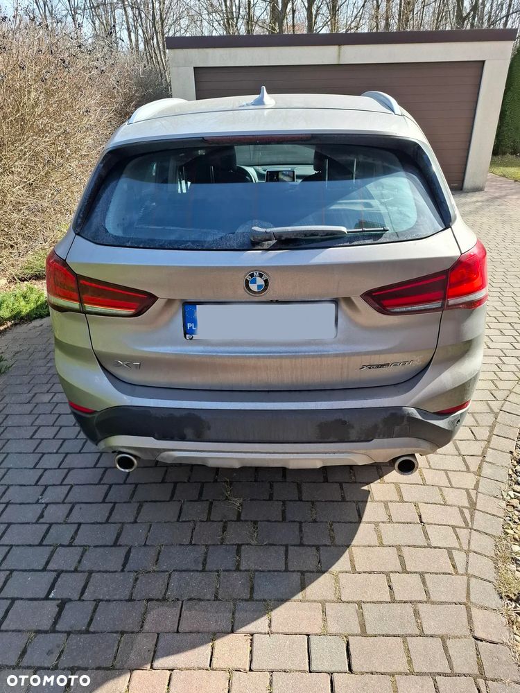 BMW X1 xDrive20i - 2