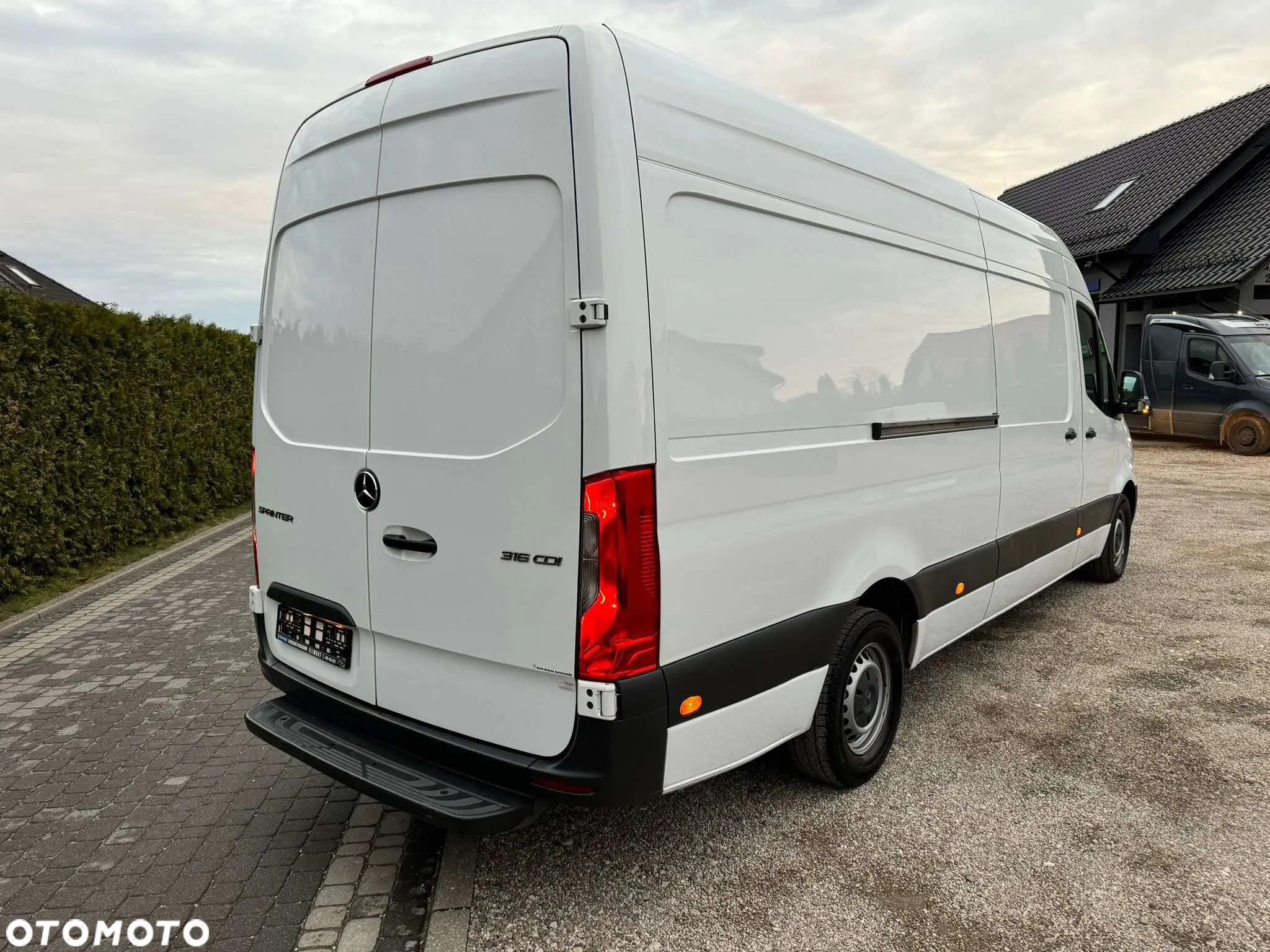 Mercedes-Benz Sprinter - 6