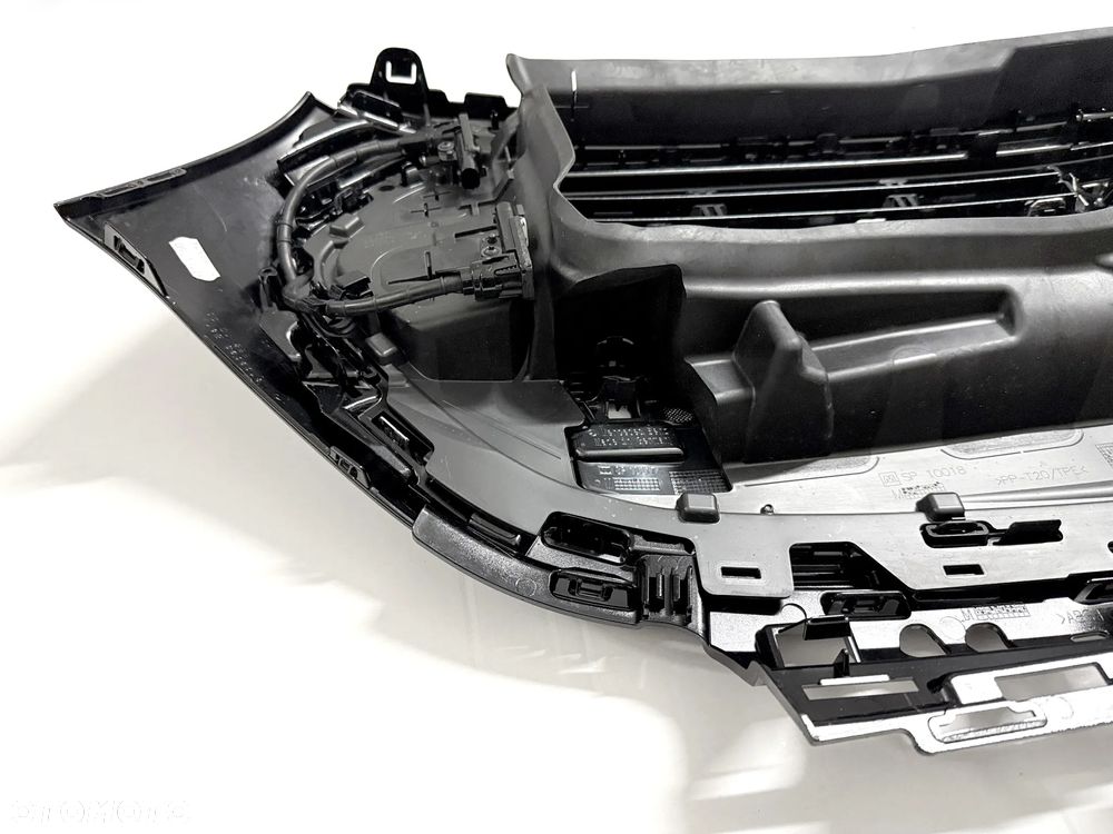 ATRAPA GRILL Mercedes E-klasa W214, LED-Neon Black - pod KAM - 18