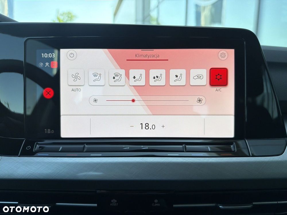 Volkswagen Golf Variant - 24
