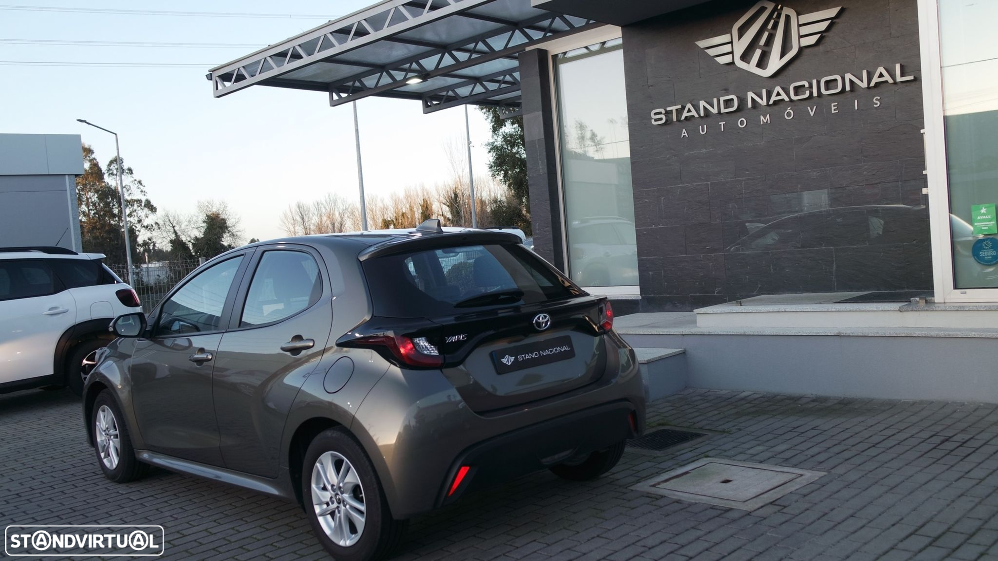 Toyota Yaris 1.0 VVT-i Comfort Plus - 6