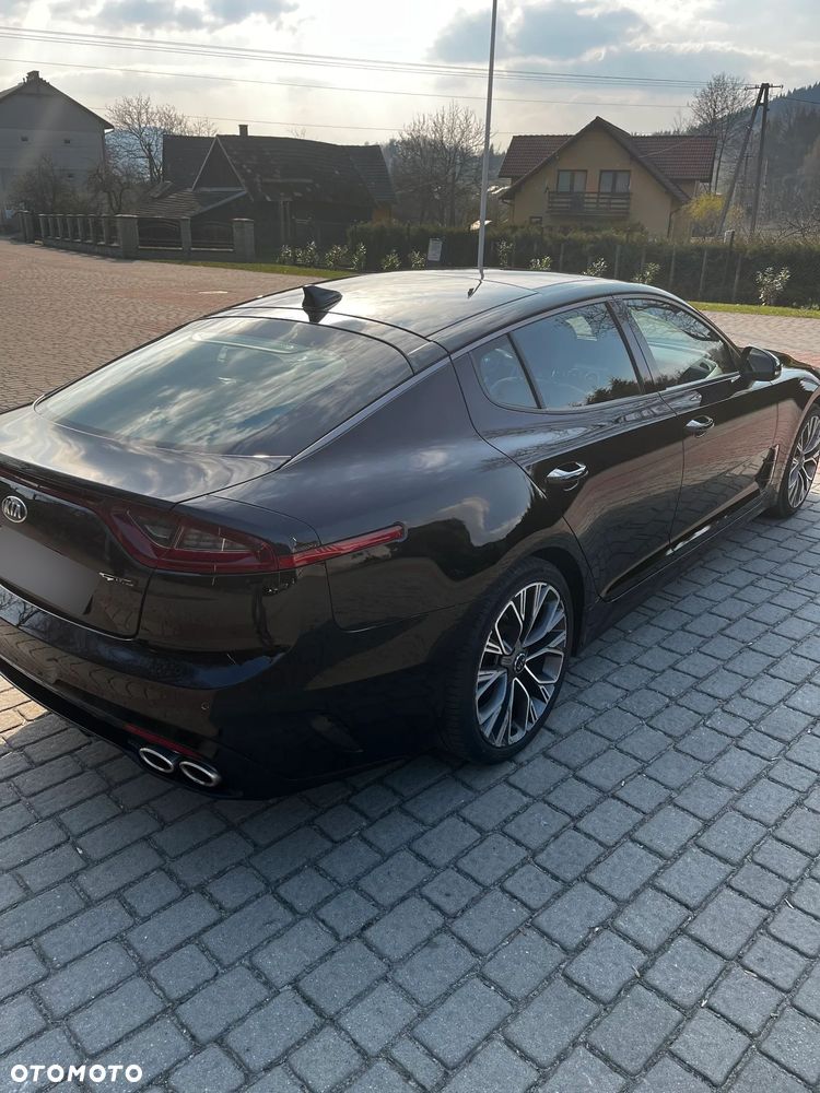 Kia Stinger - 7
