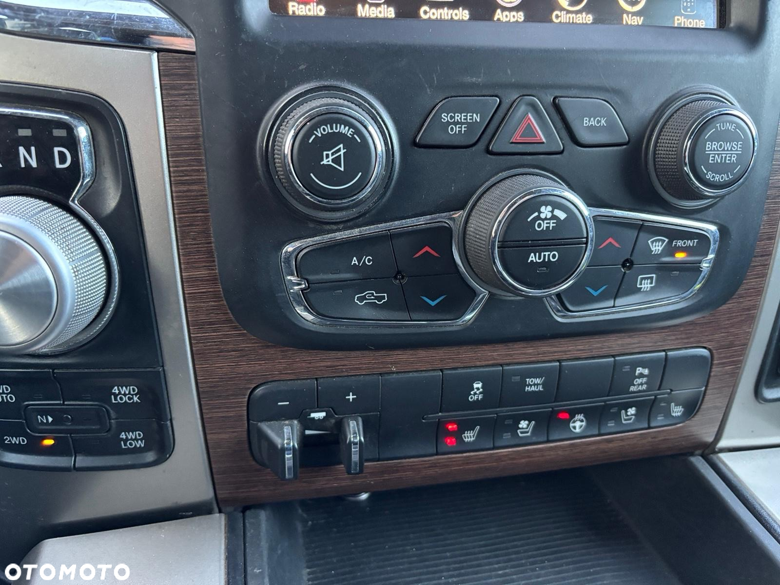 Dodge RAM 1500 5.7 4x4 - 14